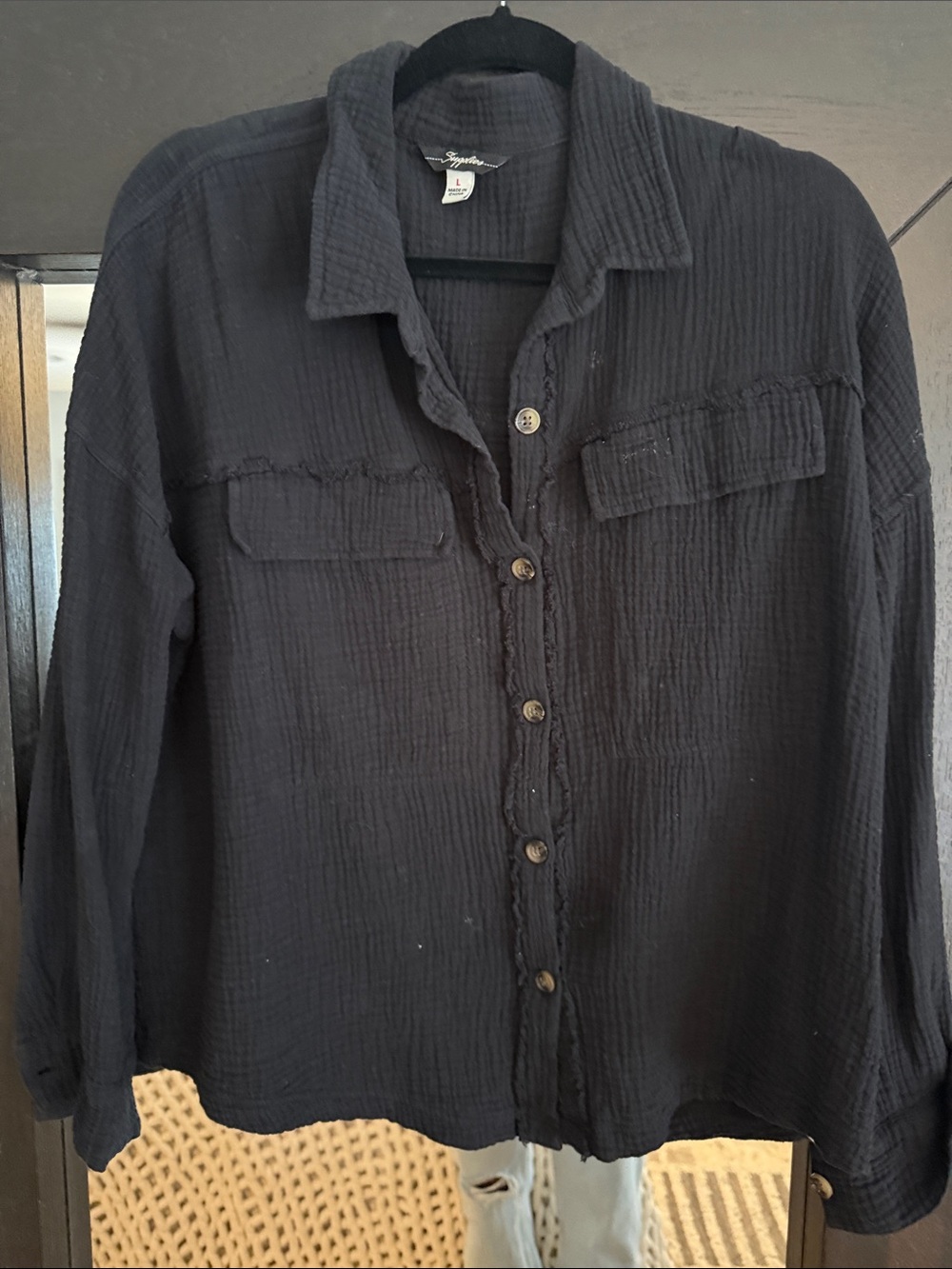 Black light weight Button-Down Shirt